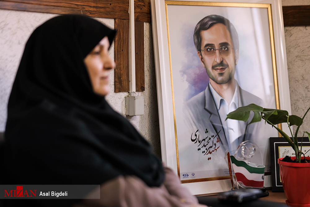 قهــــــــرمانی که ذخیره انقلاب بود اما حقوق نجومی نگرفت/ غنی‌سازی؛ «برگ برنده» مذاکرات هسته‌ای/ مگر ما آمده‌ایم سهم‌مان را از انقلاب برداریم/ دنبال یک عده ای در رشته خاص هستند/ شهید شهریاری؛ از اخلاص تا عمل