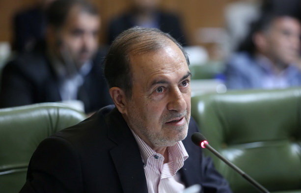 انتخاب سرپرست شهرداری به زمان دیگری موکول شود/ آمادگی نجفی برای فعالیت تا پایان فروردین ماه