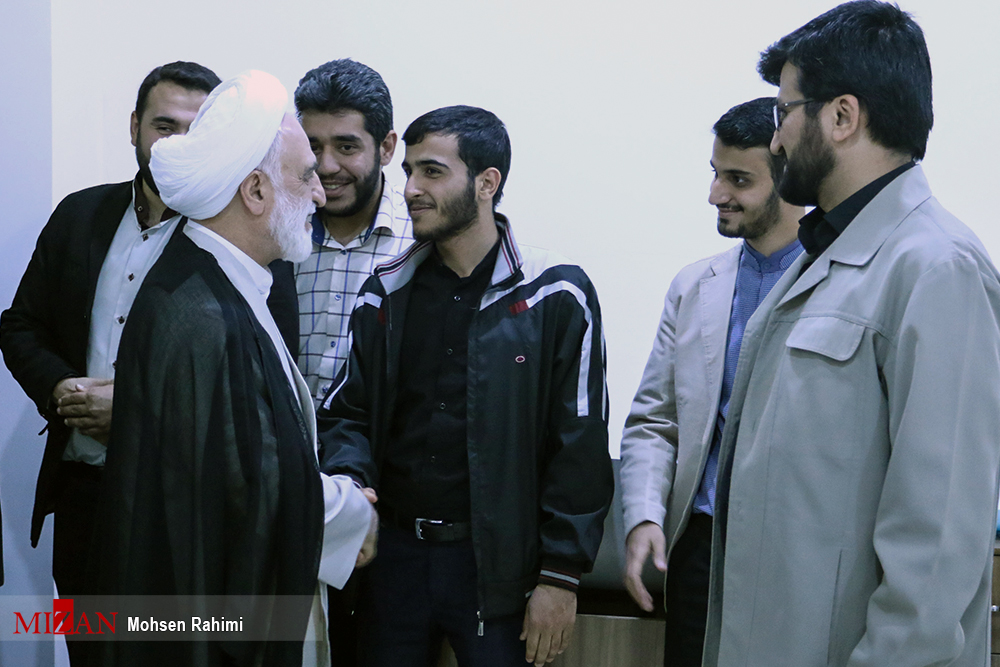 نشست صمیمانه معاون اول قوه قضاییه با دانشجویان دانشگاه علوم پزشکی مشهد مقدس آغاز شد نشست صمیمانه معاون اول قوه قضاییه با دانشجویان دانشگاه علوم پزشکی مشهد مقدس آغاز شد