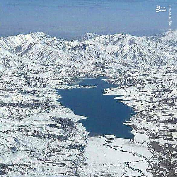تصویر هوایی زیبا از دریاچه سد طالقان تصویر هوایی زیبا از دریاچه سد طالقان