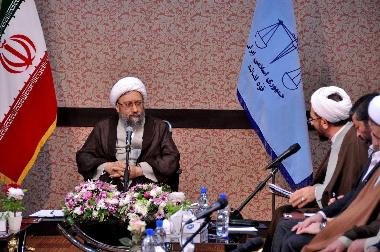 خدمت به مردم در نظام مقدس اسلامی یک توفیق بزرگ الهی است/ اقدامات موثری در زمینه برخورد با مفاسد و پرونده‌های اصحاب ثروت و قدرت به انجام رسیده است/ امروز حل مسائل اقتصادی و مشکلات معیشتی مردم مسئله‌ای مهم و اساسی و نیازمند تلاش همگانی است