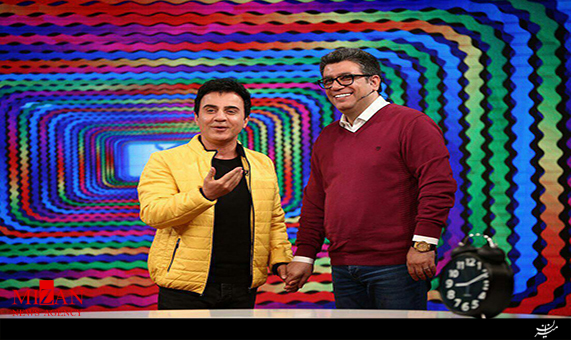 آواز هندی خواندن عمو پورنگ در برنامه حالا خورشید آواز هندی خواندن عمو پورنگ در برنامه حالا خورشید + فیلم