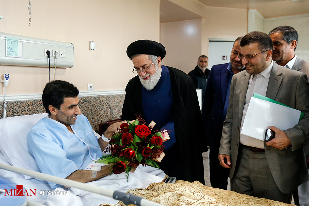 از فروش پایه ستون ساسانی تا دستگیری سارقان خودپرداز‌ها/ باران و باد شدید در ۱۸ استان طی امروز و فردا/ مهریه منحصر به فرد همسر فرمانده لشکر
