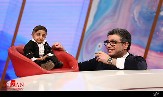 پسر بچه 60 سانتی متری میهمان برنامه حالا خورشید + فیلم