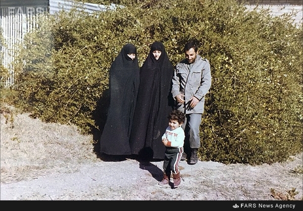 زندگی متفاوت شهید باکری به روایت همسرش+عکس زندگی متفاوت شهید باکری به روایت همسرش+عکس