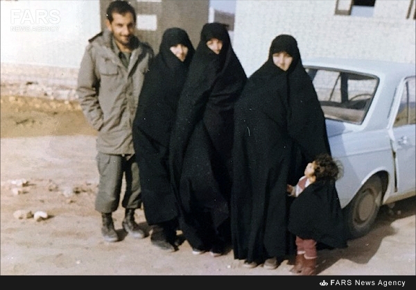 زندگی متفاوت شهید باکری به روایت همسرش+عکس زندگی متفاوت شهید باکری به روایت همسرش+عکس