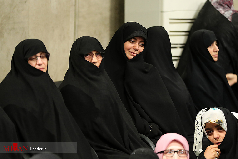 بازیگر معروف در دیدار قاریان قرآن با رهبر انقلاب