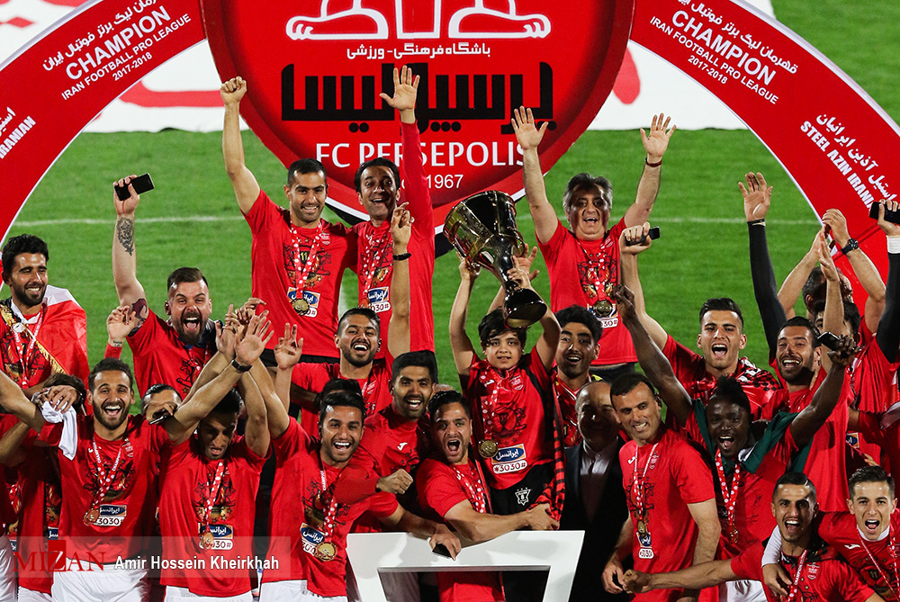 تاج و ساکت، در پیام‌هایی جداگانه قهرمانی پرسپولیس را تبریک گفتند