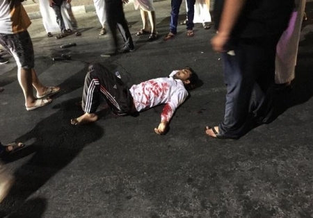 حمله پلیس عربستان به حسینیه شیعیان در شرق این کشور+عکس حمله پلیس عربستان به حسینیه شیعیان در شرق این کشور+عکس