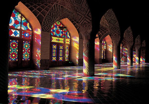 رونمایی از نخستین کتاب معرفی معماری ایرانی در بلاروس