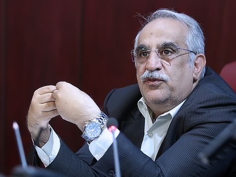 هیچ فعال اقتصادی در صف خرید ارز نیست/ مردم نگران بازار ارز نباشند هیچ فعال اقتصادی در صف خرید ارز نیست/ مردم نگران بازار ارز نباشند