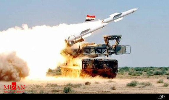 لحظه شلیک موشک‌های سوریه به سمت جولان اشغالی + فیلم