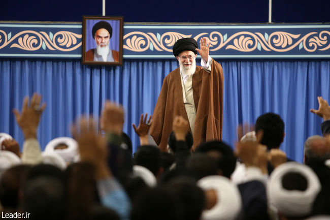 اعضای کنگره نقش شیعه درگسترش علوم اسلامی با رهبرانقلاب دیدارکردند