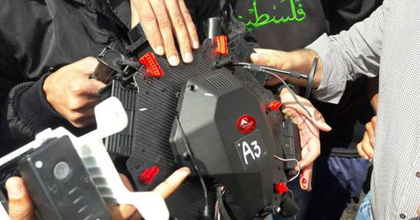 ده‌ها هزار فلسطینی در مرزهای غزه تجمع کردند/یورش نظامیان صهیونیستی به صفوف تظاهرات کنندگان/یک نوجواف فلسطینی شهید و 27 نفر مجروح شدند
