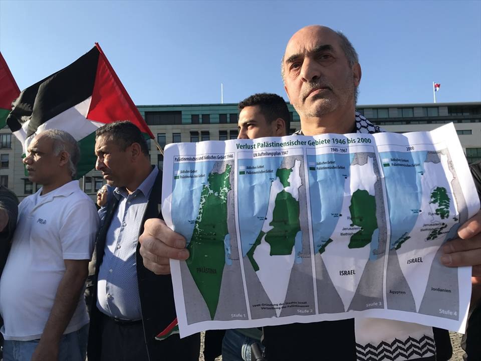 شمار شهدای راهپیمایی روز نکبت در غزه به 59 نفر رسید/تاکنون 2771 نفر مجروح شدند/شهادت یک کودک 8 ماهه در پی استفاده نظامیان صهیونیست از گاز اشک آور/مخالفت آمریکا با انجام تحقیقات مستقل درباره حوادث غزه+فیلم و تصاویر شمار شهدای راهپیمایی روز نکبت در غزه به 59 نفر رسید/تاکنون 2771 نفر مجروح شدند/شهادت یک کودک 8 ماهه در پی استفاده نظامیان صهیونیست از گاز اشک آور/مخالفت آمریکا با انجام تحقیقات مستقل درباره حوادث غزه+فیلم و تصاویر