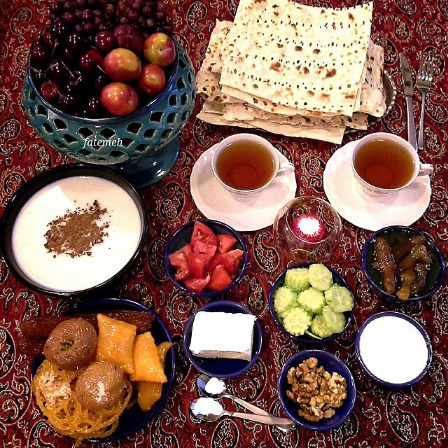 پهن کردن سفره افطاری چقدر هزینه دارد؟