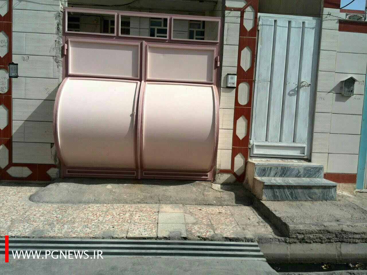 پارکینگ خودروی یک بوشهری+ عکس