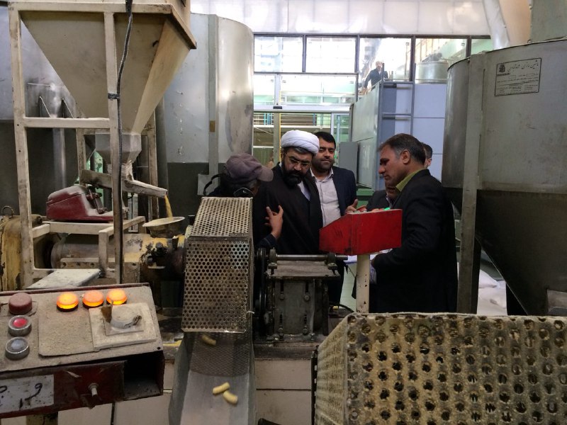 بازدید مدعیالعموم از کارخانه مینو شرق زاهدان + عکس/ ممنوعیت قطع خدمات و امتیاز برق واحدهای تولیدی و کارخانجات بازدید مدعیالعموم از کارخانه مینو شرق زاهدان + عکس/ ممنوعیت قطع خدمات و امتیاز برق واحدهای تولیدی و کارخانجات