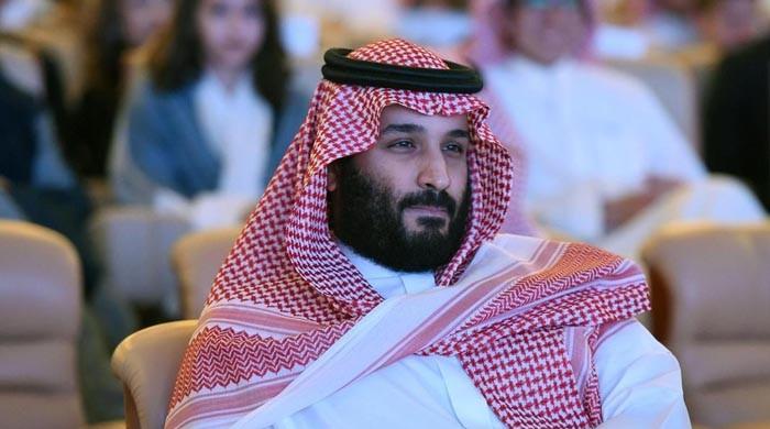 غیبت غیرمعمول ولیعهد سعودی/گمانه‌زنی درباره ارتباط تیراندازی ماه آوریل با غیبت محمد بن سلمان