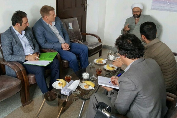 دیدار رئیس حوزه قضایی خاروانا با مدیران و سرمایه گذاران خارجی معدن طلا آسترگان/ رفع مشکلات زیست محیطی در اولویت باشد
