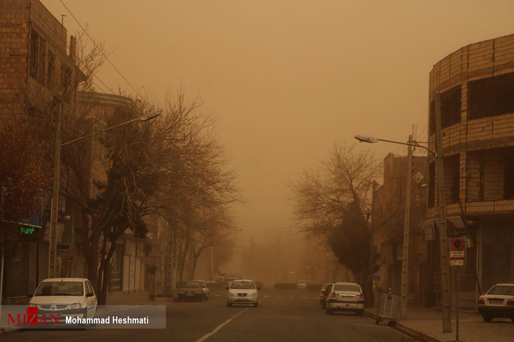 ۹۹ مصدوم براثر طوفان زابل