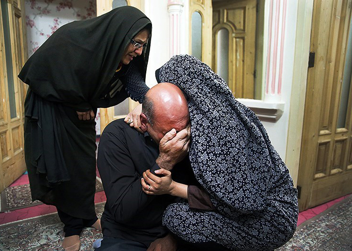 پایان ۳۳ سال چشم انتظاری مادر + تصاویر پایان ۳۳ سال چشم انتظاری مادر + تصاویر