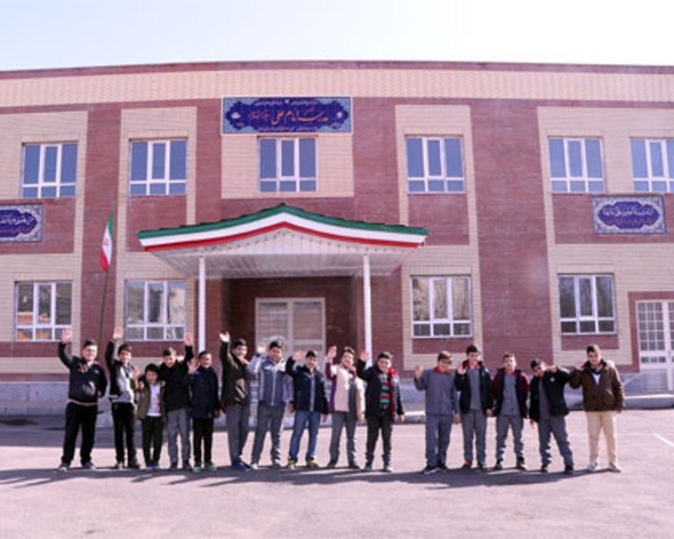 انشعاب آب، برق و گاز مدارس رایگان میشود