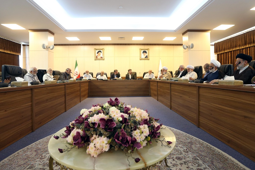 هیات عالی نظارت مجمع تشخیص مصلحت نظام صبح امروز شنبه به ریاست دکتر محسن رضایی تشکیل جلسه داد.