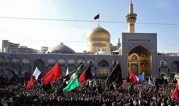 تعویض پرچم گنبد رضوی به مناسبت ایام شهادت امام علی (ع) تعویض پرچم گنبد رضوی به مناسبت ایام شهادت امام علی (ع) + فیلم