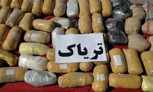 کشف ۱۱۱ کیلو تریاک از خودروی پژو پارس / ۲ متهم دستگیر شدند