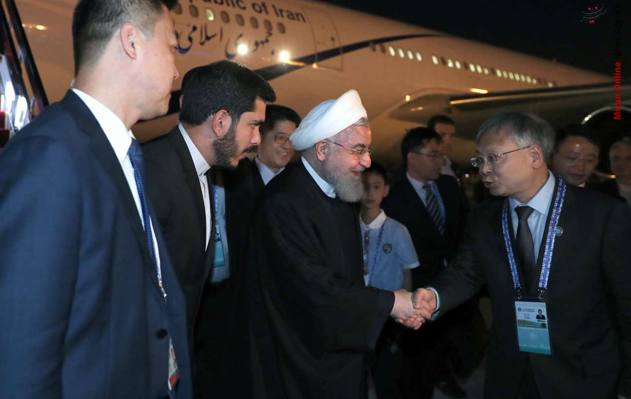 روحانی خودرویی که روحانی را به محل اقامتش در چین رساند +عکس