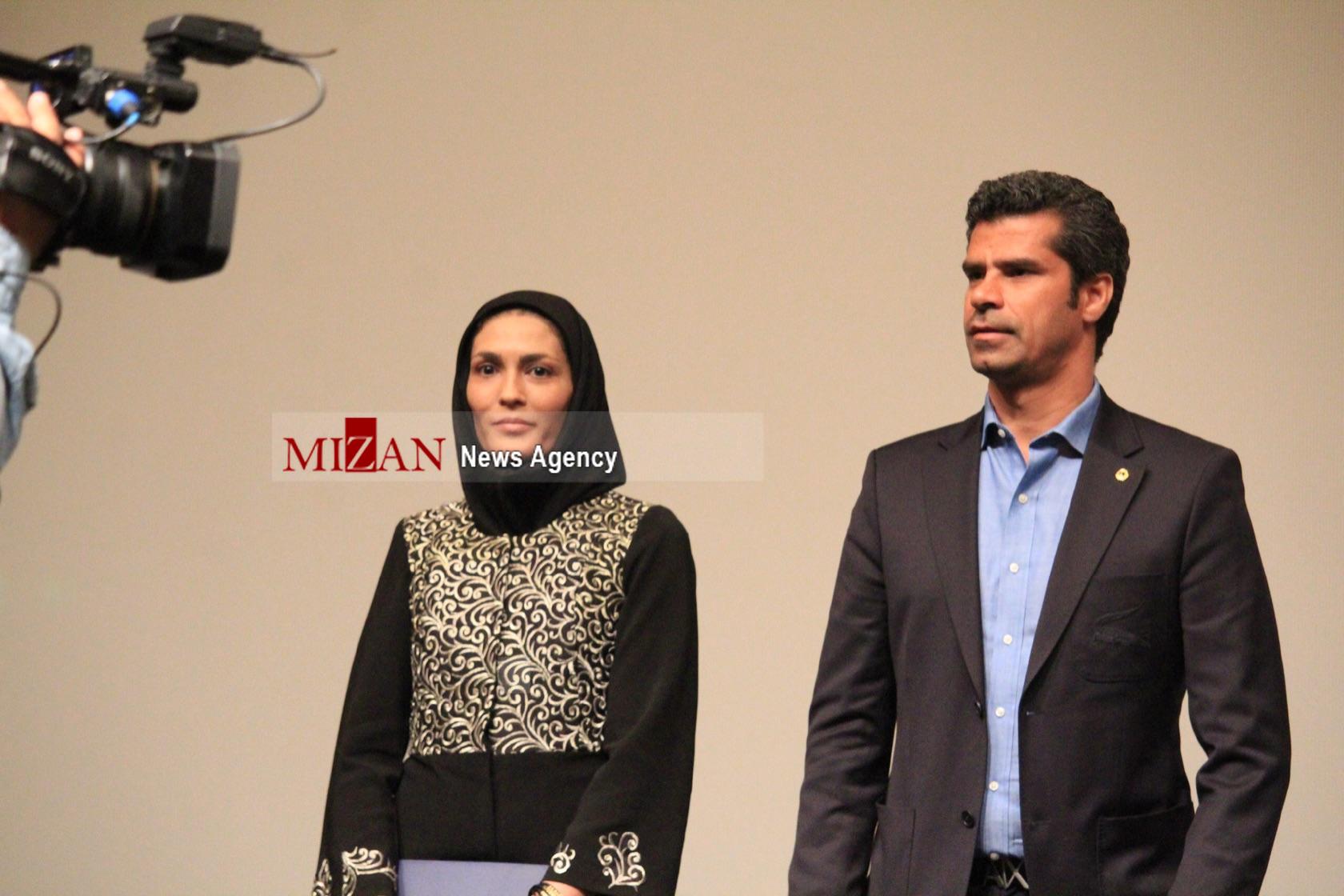 تجلیل از قهرمانان و پیشکسوتان ورزش در کیش به روایت تصویر تجلیل از قهرمانان و پیشکسوتان ورزش در کیش به روایت تصویر