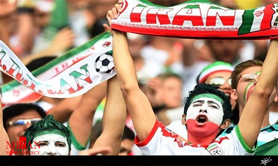گفتگو با هوادران تیم ملی ایران پیش از دیدار با مراکش گفتگو با هوادران تیم ملی ایران پیش از دیدار با مراکش + فیلم