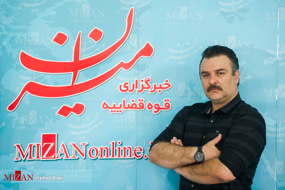 مجید سعیدی مردم به شدت از پایان شهرزاد 3 ناراضی هستند/از بچگی دوست داشته ام که قهرمان قصه بمیرد/امیدوارم شهرزاد 4 ساخته نشود/توهین بازیگر تازه کار به آبدارچی باعث شد با لگد او را به زمین پرتاب کنم/برخی با تهیه ویلا و ماشین برای کارگردان بازیگر شده اند//////////////////////دوشنبه