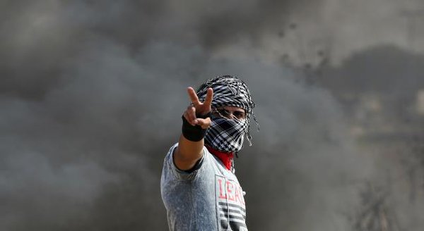 پنج فلسطینی توسط صهیونیست ها به شهادت رسیدند/ شمار شهدای انتفاضه به 51 نفر رسید پنج فلسطینی توسط صهیونیست ها به شهادت رسیدند/ شمار شهدای انتفاضه به 51 نفر رسید