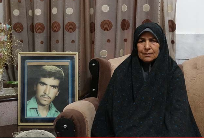 بعد از شهادت برادرم و همرزمانش، کومله‌ها پس از جشن و پای‌کوبی با سرنیزه، گلوی همه آن‌ها را شکافتند