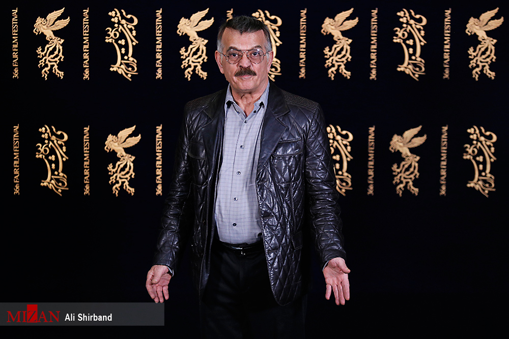 از سازمان اورژانس تهران شکایت می‌کنم/هیچ بیمارستانی فخیم زاده را بستری نمی‌کرد/سخنگوی سازمان اورژانس تهران دروغ گفت/با قلدری فخیم زاده را در بیمارستان بستری کردم///////////////////////یکشنبه