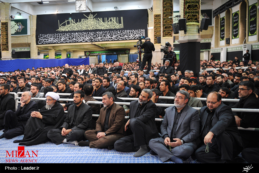 شریعتمداری و وزیر کشور در حسینیه امام خمینی(ره)+عکس