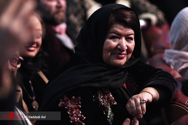 پوران درخشنده هنوز هم میخواهم بامداد خمار را بسازم/برای حسن فتحی احترام خاصی قائلم/////////////////////سه شنبه