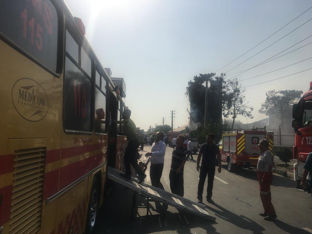 جزییات عملیات امداد رسانی در حادثه آتش سوزی کارخانه رنگ/ ۲۹ تن مصدوم شدند