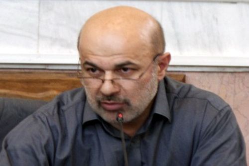 ترویج فرهنگ مدرگ‌گرایی و پشت‌میز نشینی، منجر به تحول اقتصادی نمی‌شود