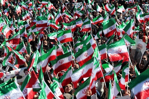 مردم ضربه کاری مقاومت به صهیونیست ها/ گمشدهای فربهتر از ارز و سکه/ پیامهای سفر روحانی به اروپا