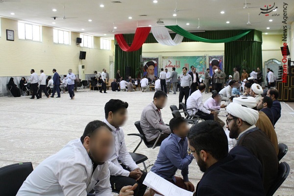 دادستان عمومی و انقلاب مرکز استان قم به همراه معاونان و قضات دادسرا از زندان مرکزی این استان بازدید کرد + عکس دادستان عمومی و انقلاب مرکز استان قم به همراه معاونان و قضات دادسرا از زندان مرکزی این استان بازدید کرد + عکس