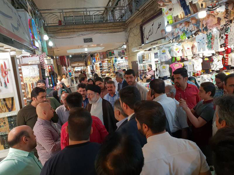 رئیسی حضور رئیسی درمیان بازاریها +عکس