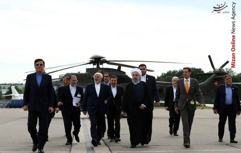 هلیکوپتر سواری روحانی +عکس