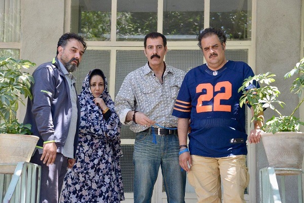 فیلم زندانی ها تازهترین تصاویر از فیلم جدید دهنمکی/ برزو ارجمند و بهنوش بختیاری در «زندانیها»
