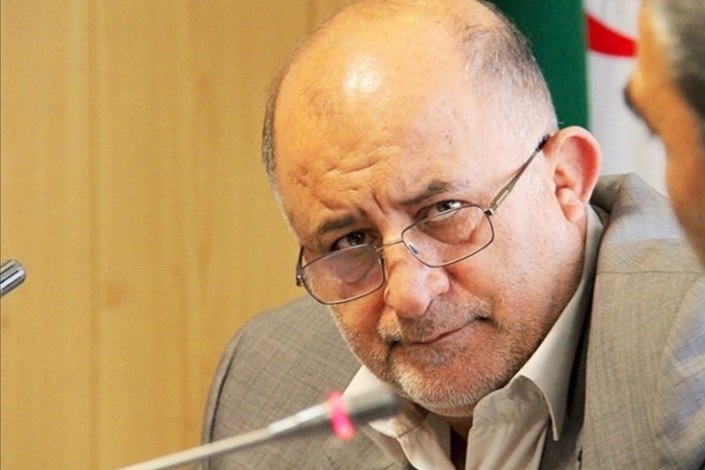 ۱۴۰ شناور وزارت نفت اجارهای است/وزارت نفت سالانه بین ۴۰۰ الی ۵۰۰ میلیون دلار کشتی اجاره میکند ۱۴۰ شناور وزارت نفت اجارهای است/وزارت نفت سالانه بین ۴۰۰ الی ۵۰۰ میلیون دلار کشتی اجاره میکند