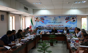 خسارات وارده به کشاورزان و شیلات داران منطقه میانکوه به علت آلودگی و نشت مواد نفتی بررسی شد