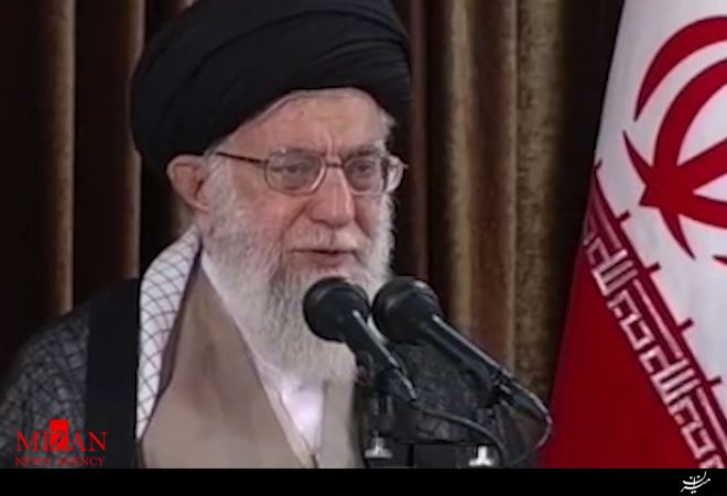 تصور حل مشکلات از راه مذاکره یا رابطه با آمریکا خطایی واضح است تصور حل مشکلات از راه مذاکره یا رابطه با آمریکا خطایی واضح است