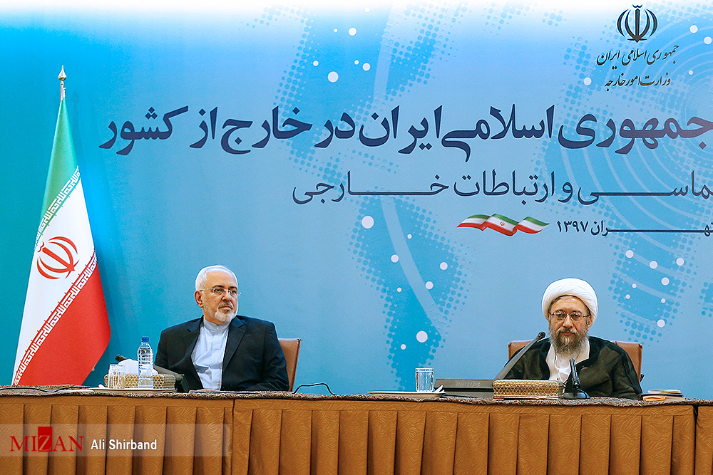 لاریجانی روایتی تصویری از اتفاقات روز گذشته/همایش رؤسای نمایندگیهای ایران در خارج از کشور/ آتش سوزی برج ۲۱ طبقه در تهران